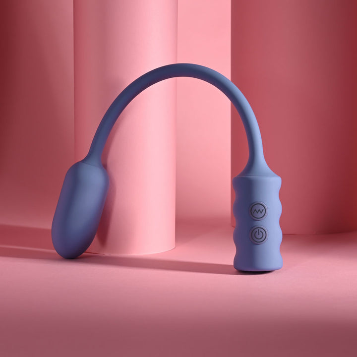 Gender X Egg-Streme in Purple standing upright, flexible neck arched over