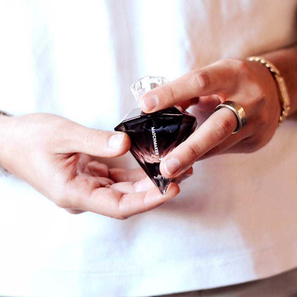 Buy Eye of Love Matchmaker Black Diamond LGTBQ - 30 ml - Pheromone Cologne for Men to attract Men - 30 ml Spray – Naughtyhut NZ sex toys online. Discreet delivery & top brands.