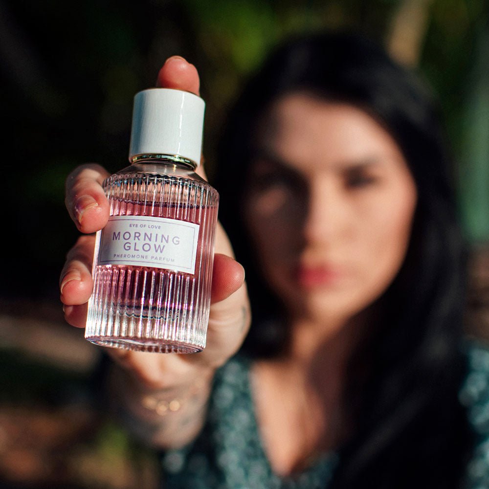 Eye Of Love Morning Glow Pheromone Perfume - 50 ml - Energising Pheromone Perfume for Women to attract Men - 50 ml Spray – Sex toys NZ by Naughtyhut. Discreet delivery nationwide.