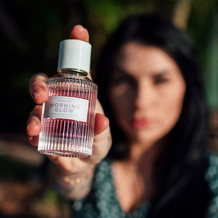 Eye Of Love Morning Glow Pheromone Perfume - 50 ml - Energising Pheromone Perfume for Women to attract Men - 50 ml Spray – Sex toys NZ by Naughtyhut. Discreet delivery nationwide.