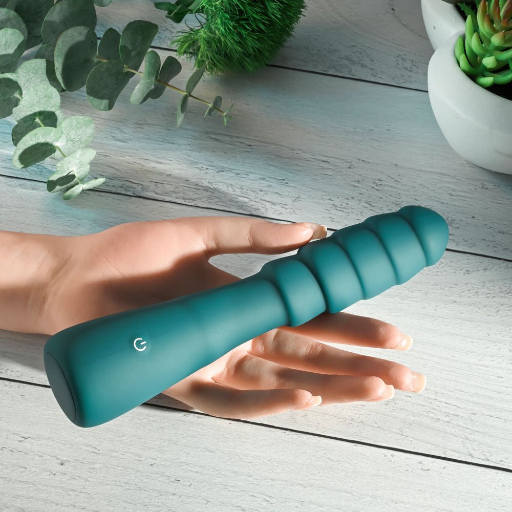Buy Gender X SCORPION - Green 21.2 cm USB Rechargeable Vibrator – Naughtyhut NZ sex toys online. Discreet delivery & top brands.