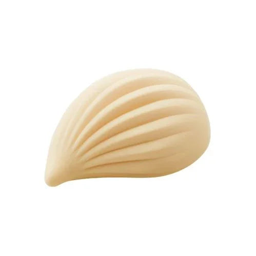 Iroha Kushi in Beige, ribbed shell-shaped lay-on vibrator