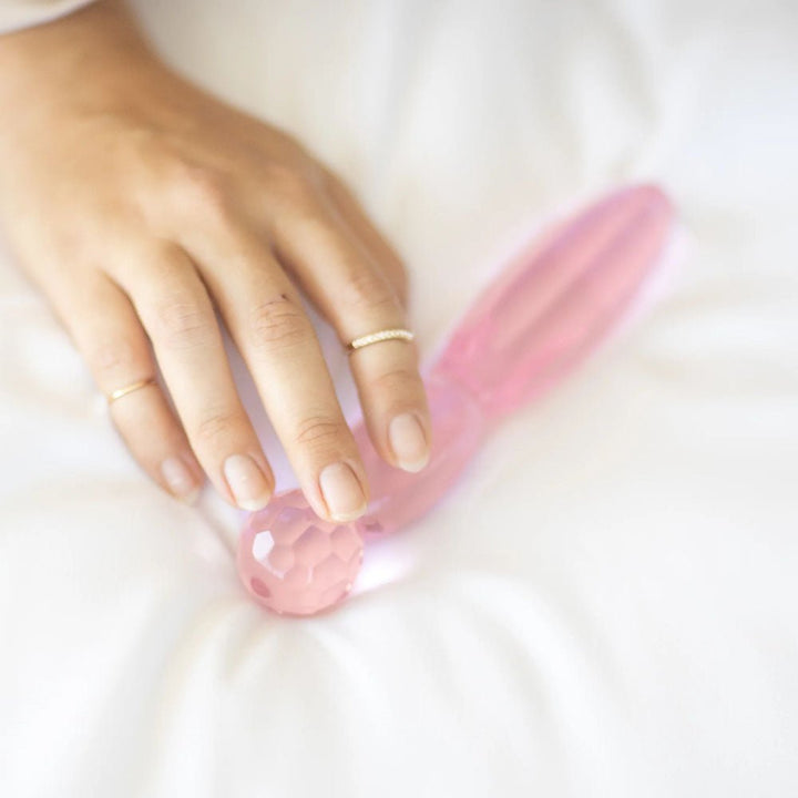 JimmyJane Dillenia Cissus - Clear Pink Glass 19.5 cm Dildo – Sex toys NZ by Naughtyhut. Discreet delivery nationwide.