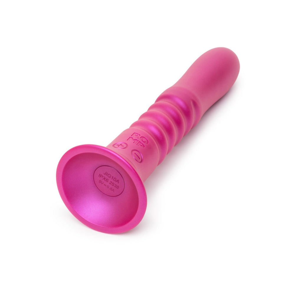 Romp Jiggle lying down, close view of the suction-cup base