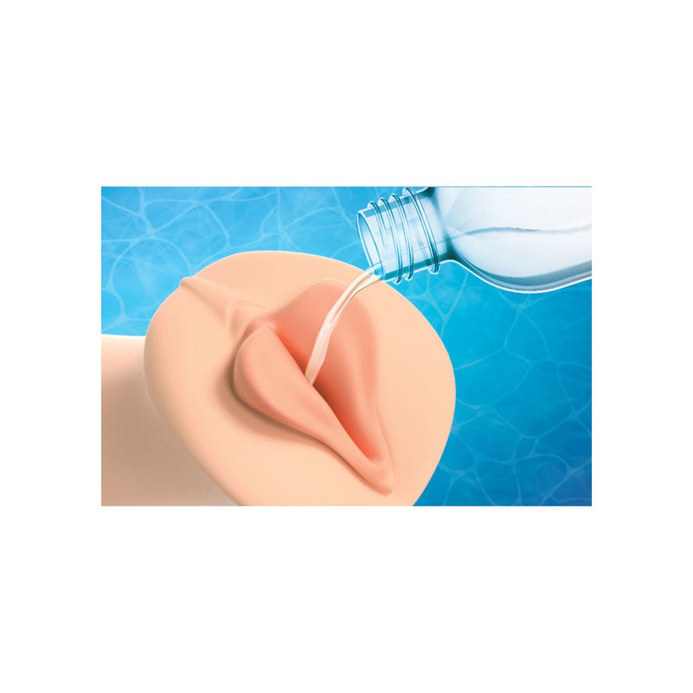 Buy PDX Wet Pussies - Super Luscious Lips XXL - Flesh Vagina Stroker – Naughtyhut NZ sex toys online. Discreet delivery & top brands.