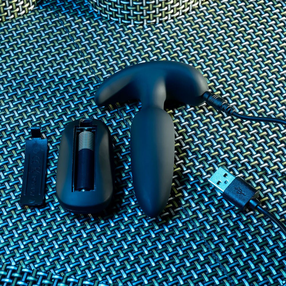 Selopa BLACK BEAUTY - Black 11.3 cm USB Rechargeable Vibrating Butt Plug with Wireless Remote – Sex toys NZ by Naughtyhut. Discreet delivery nationwide.