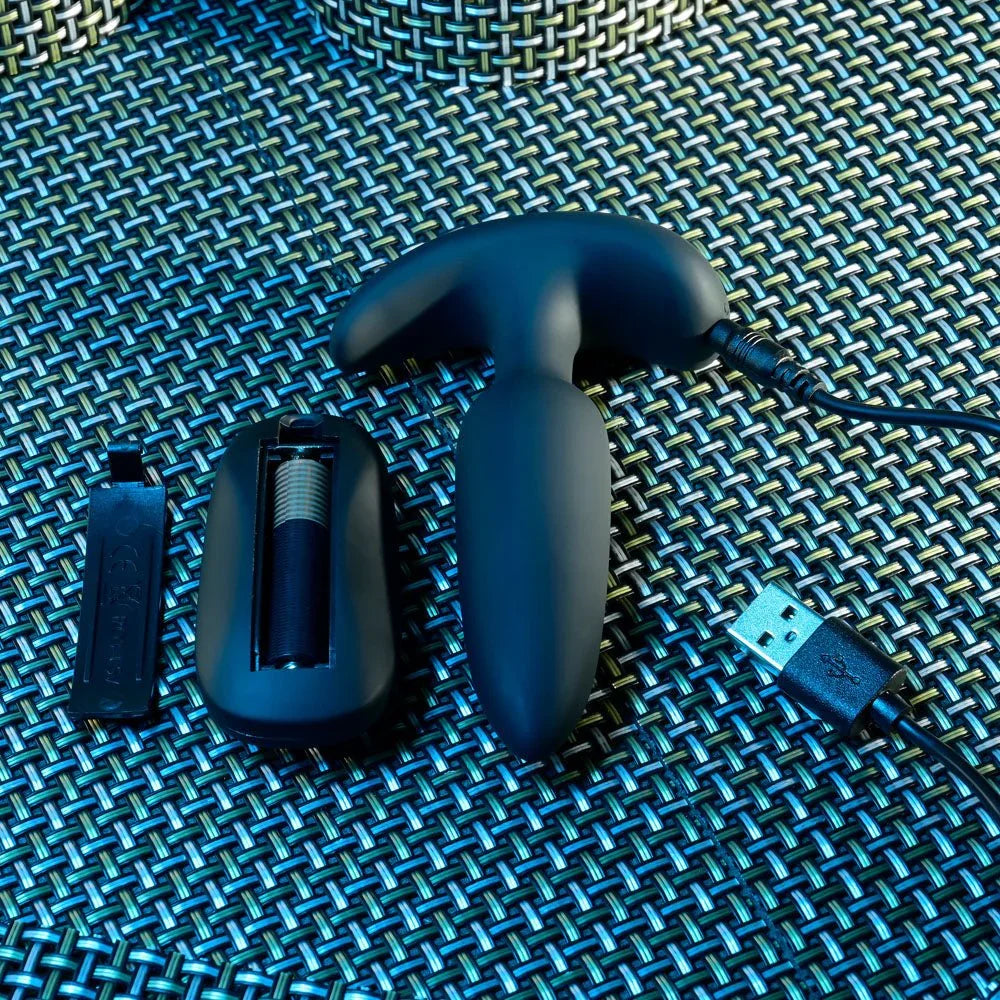 Selopa BLACK BEAUTY - Black 11.3 cm USB Rechargeable Vibrating Butt Plug with Wireless Remote – Sex toys NZ by Naughtyhut. Discreet delivery nationwide.