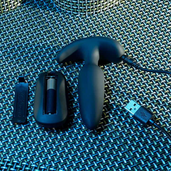 Selopa BLACK BEAUTY - Black 11.3 cm USB Rechargeable Vibrating Butt Plug with Wireless Remote – Sex toys NZ by Naughtyhut. Discreet delivery nationwide.