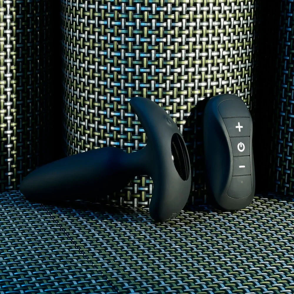 Selopa BLACK BEAUTY - Black 11.3 cm USB Rechargeable Vibrating Butt Plug with Wireless Remote – Sex toys NZ by Naughtyhut. Discreet delivery nationwide.