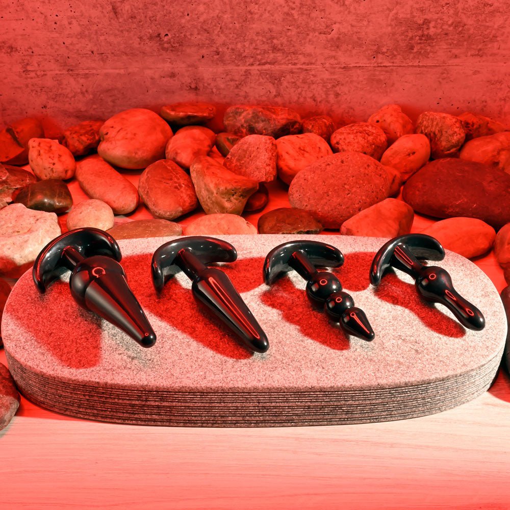 Buy Selopa INTRO TO PLUGS - Black Butt Plugs - Set of 4 – Naughtyhut NZ sex toys online. Discreet delivery & top brands.