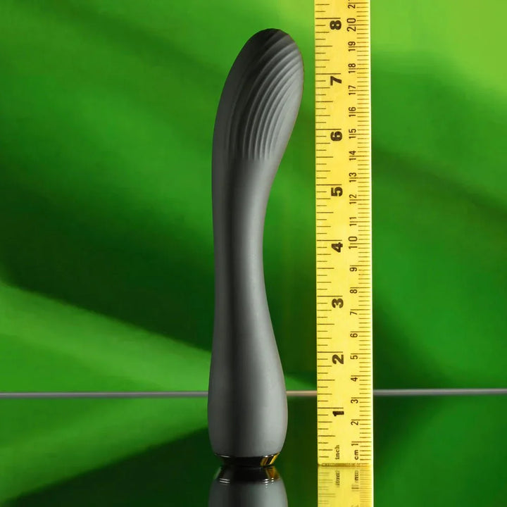 Midnight Magic stood beside a ruler to show its 20.2 cm length