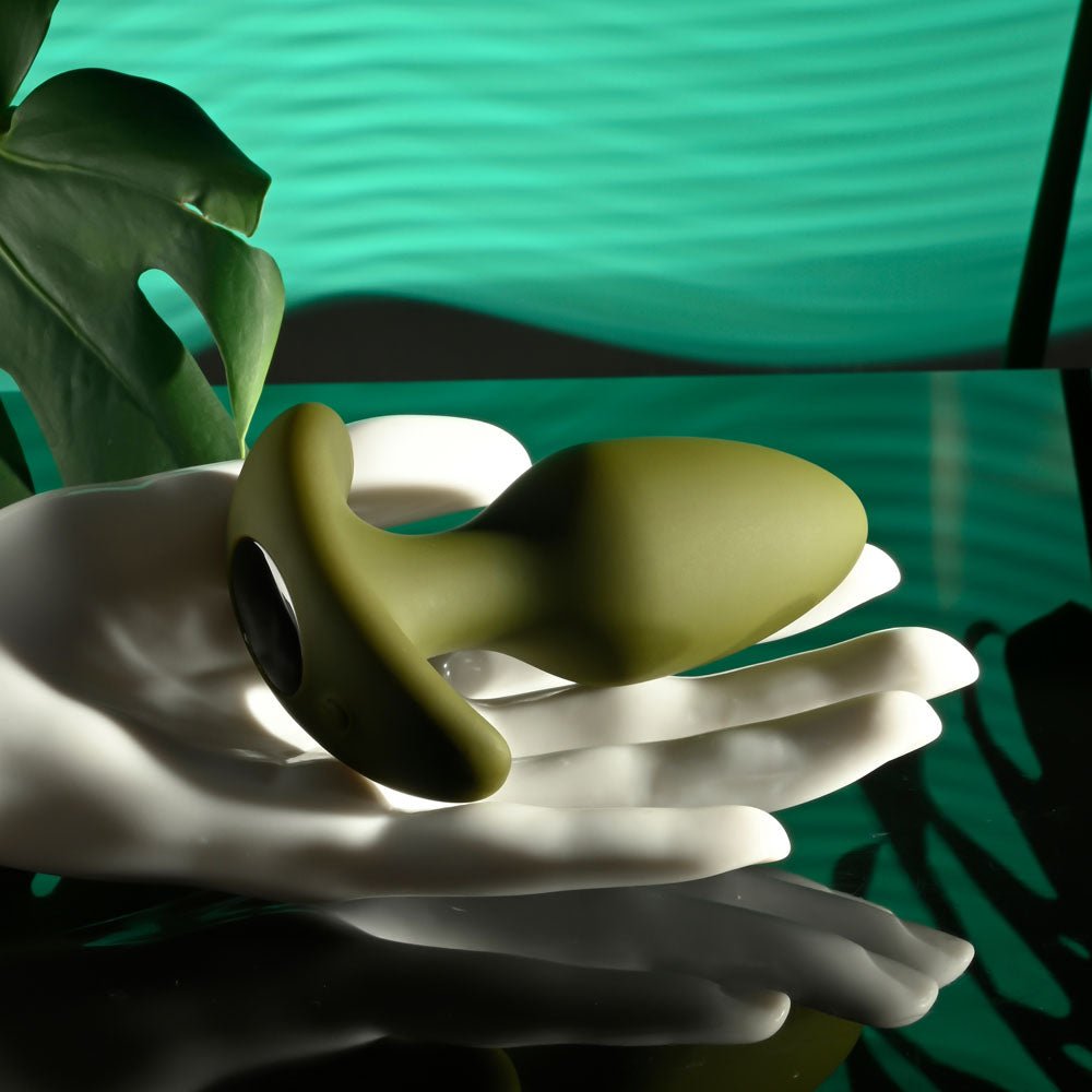 Buy Selopa THE COLONEL - Green 10.1 cm USB Rechargeable Vibrating Butt Plug with Wireless Remote – Naughtyhut NZ sex toys online. Discreet delivery & top brands.