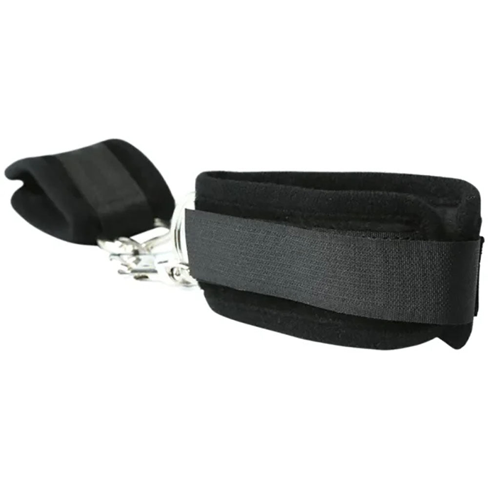 Buy Sex & Mischief Black Beginner's Handcuffs - Black Restraints – Naughtyhut NZ sex toys online. Discreet delivery & top brands.