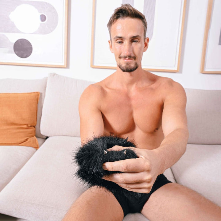SPORTSHEETS Spiked Sensory Mitt - Black Furry Mitt with Spikes – Sex toys NZ by Naughtyhut. Discreet delivery nationwide.