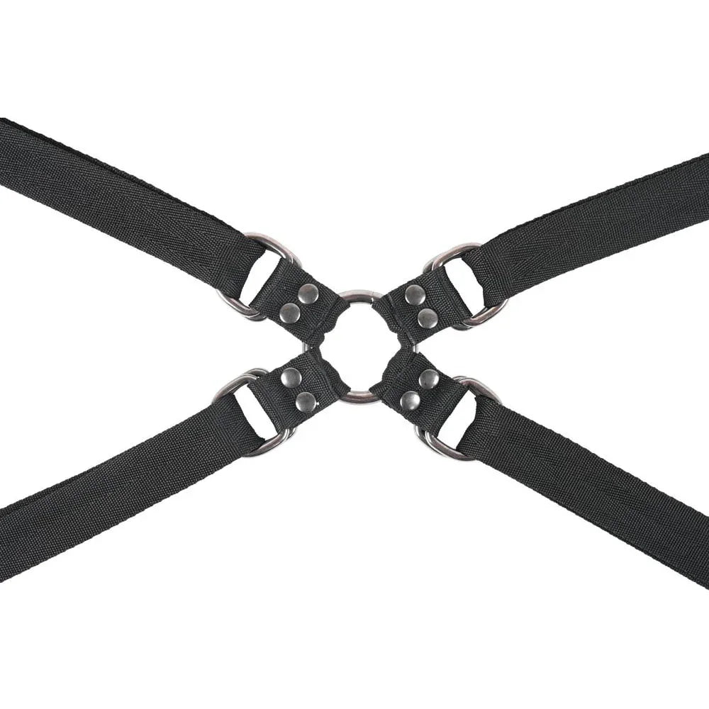 Close-up of the hog tie's central connector with its D-rings and O-ring