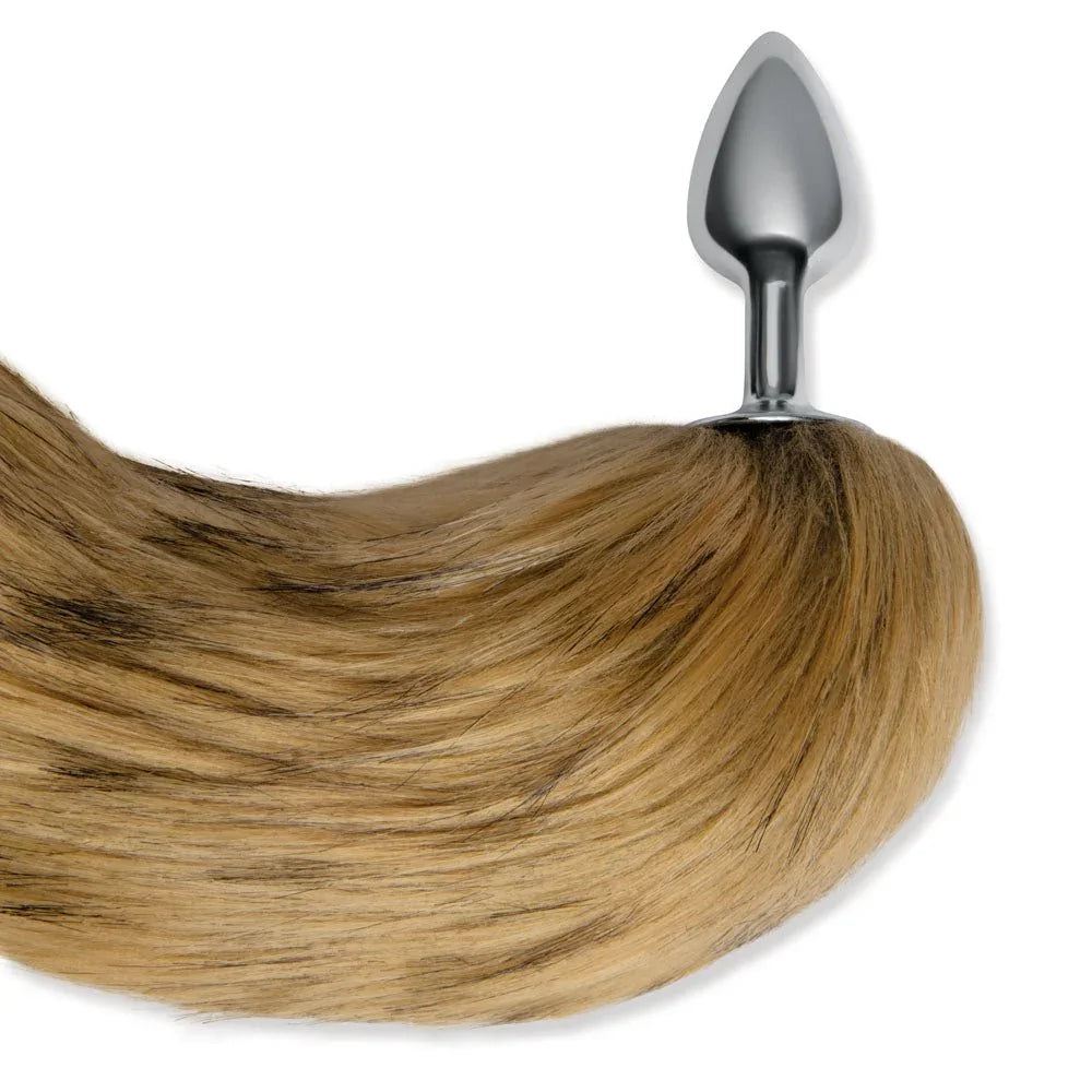 Close-up of the brown foxtail fur and the tapered stainless steel plug